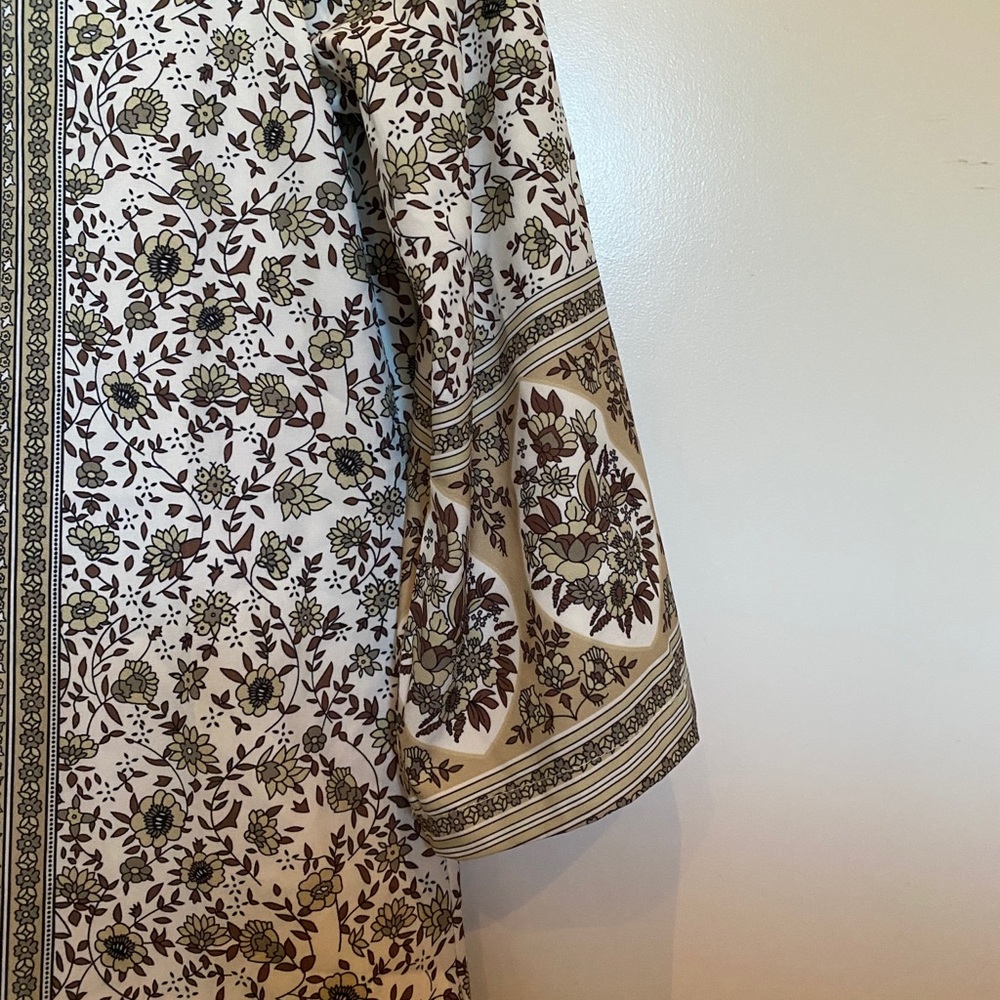 Dress - Picture 4 of 4